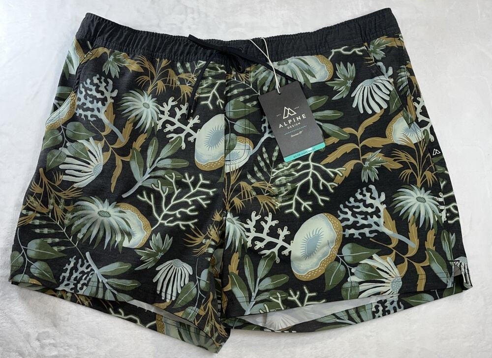 NWT Alpine Design Men’s water Shorts Short 5” PRINT Size XL NEW